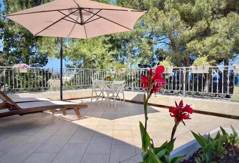 标准工作室, La Dimora Di Ulisse