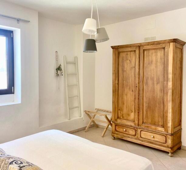 带花园景观及2个卧室的公寓, La Dimora Di Ulisse