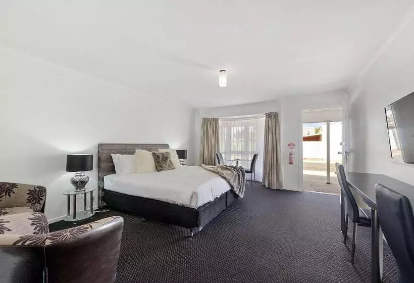 キングサイズベッドのデラックスルーム, Comfort Inn Flinders On Main
