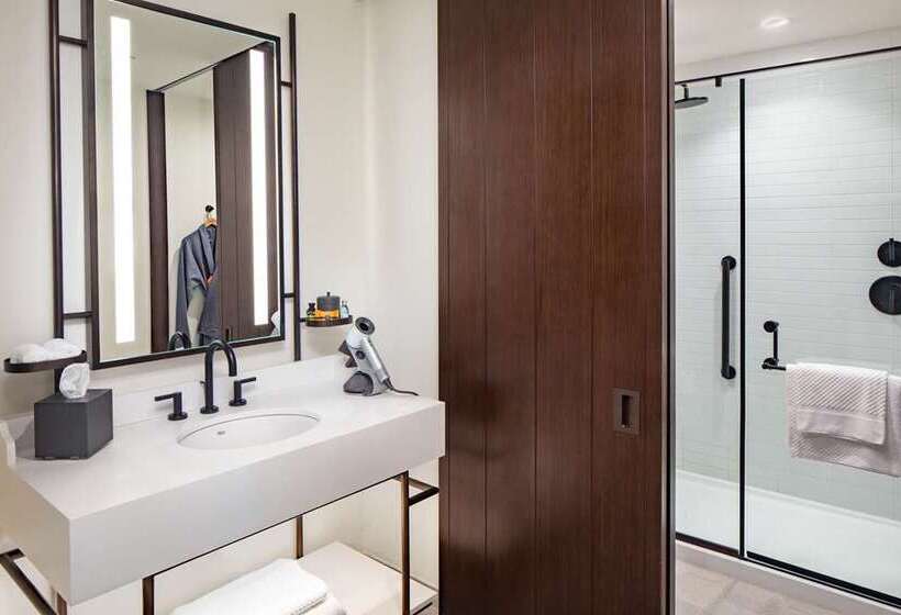 标准间, The Bernic Hotel New York City, Tapestry Collection By Hilton