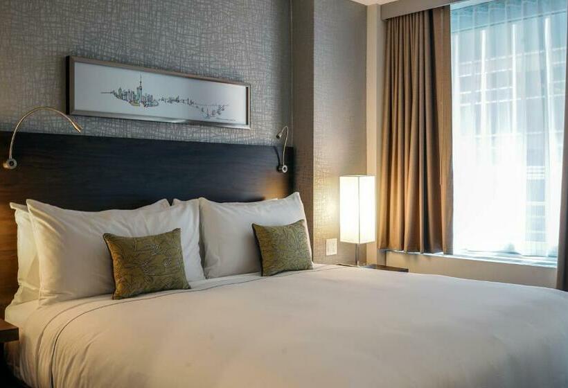 اتاق استاندارد با تخت بزرگ, The Bernic Hotel New York City, Tapestry Collection By Hilton