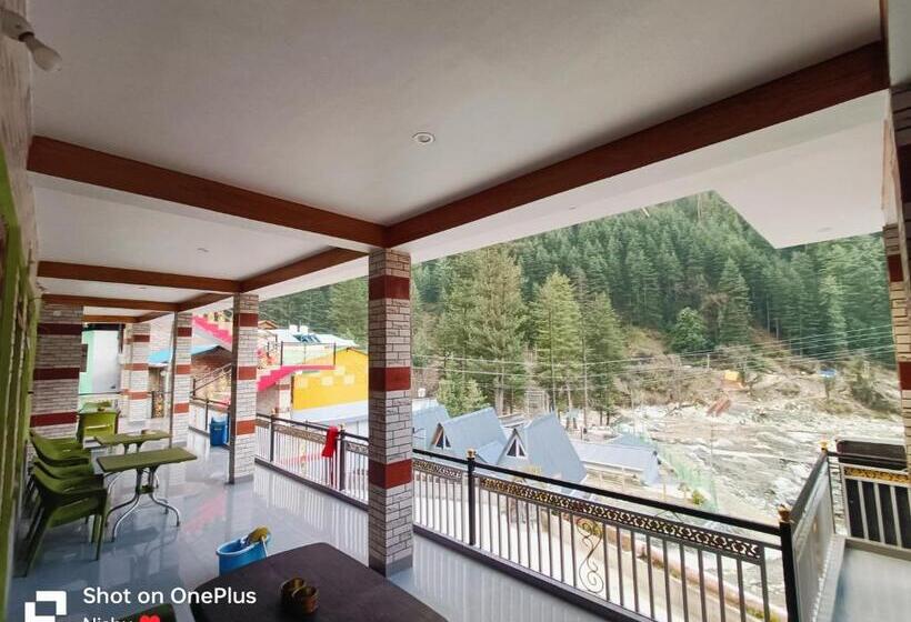 اتاق استاندارد با چشمانداز کوهستان, Chojh Inn Guest House