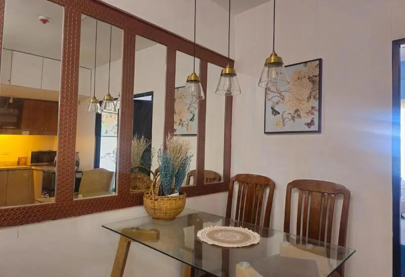 2 Bedroom Family Apartment with Views, Cozy 3br Unit Near Mines View