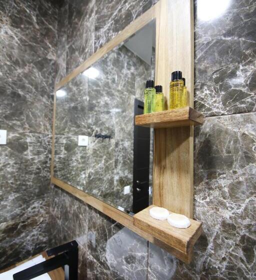 اتاق لوکس خانوادگی, Panoramic