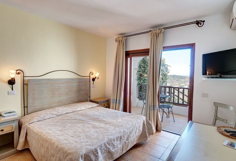 חדר סטנדרט לשלושה, Pedra Santa