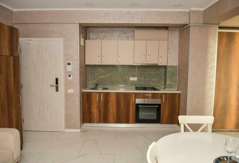 带1个卧室的豪华公寓, Tudor By Dedal Apart