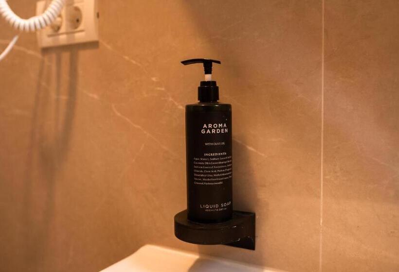 带1个卧室的豪华公寓, Tudor By Dedal Apart