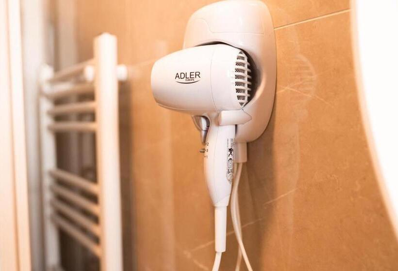 带1个卧室的豪华公寓, Tudor By Dedal Apart