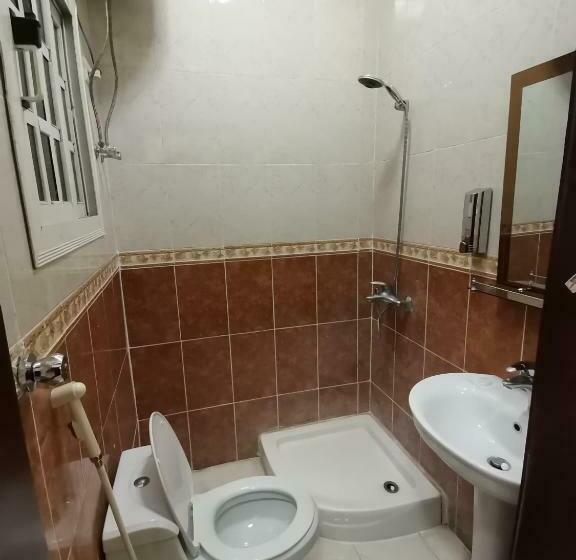 غرفة قياسية ثلاثية, نزل الحجاز7