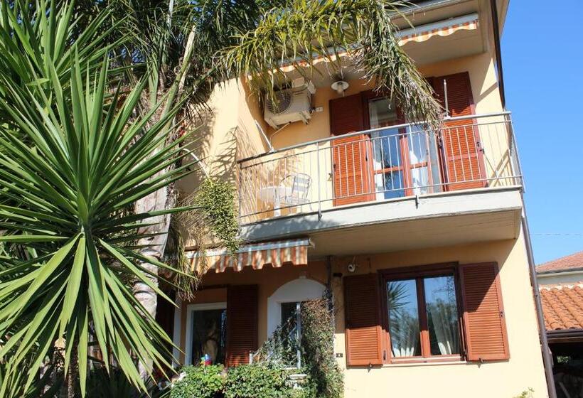 스탠다드 트리플 룸, B&b Momentidì