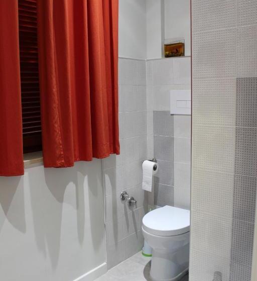 Номер Стандарт Трехместный, B&b Momentidì