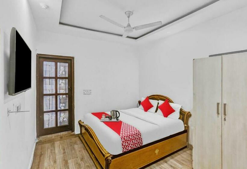 اتاق کلاسیک سه تخته, Flagship Premium Inn