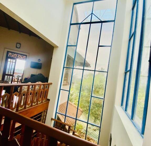 家庭间侧面带海景, Hikka Paradise Guest House
