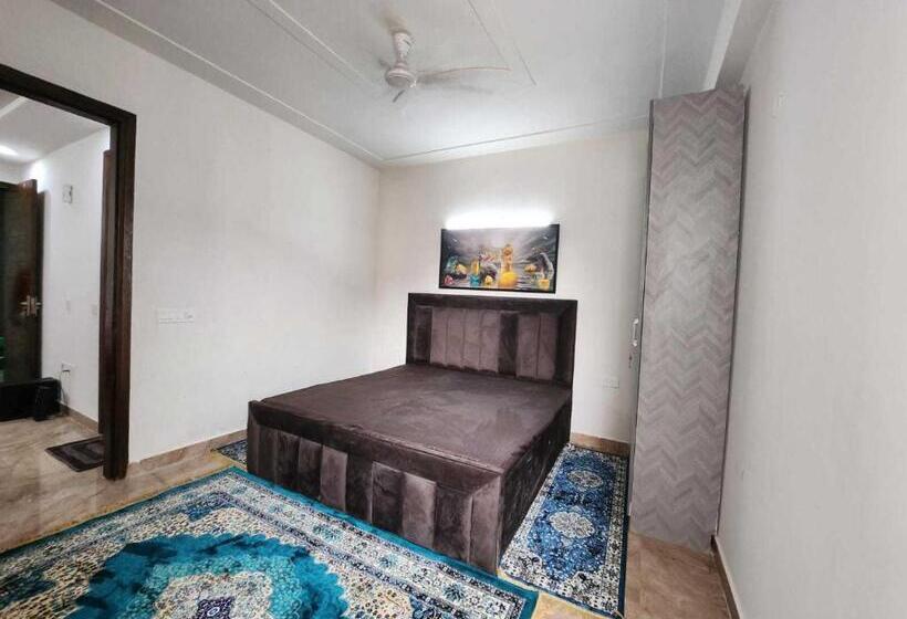 トリプルクラシックルーム, Capital O 84457 Heven