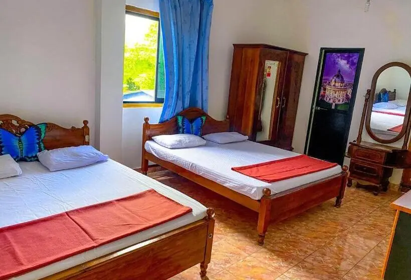 スタンダード４人部屋, Geesh Residence : Rooms In Jaffna