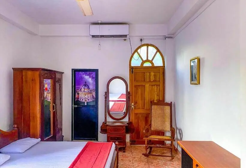 スタンダード４人部屋, Geesh Residence : Rooms In Jaffna