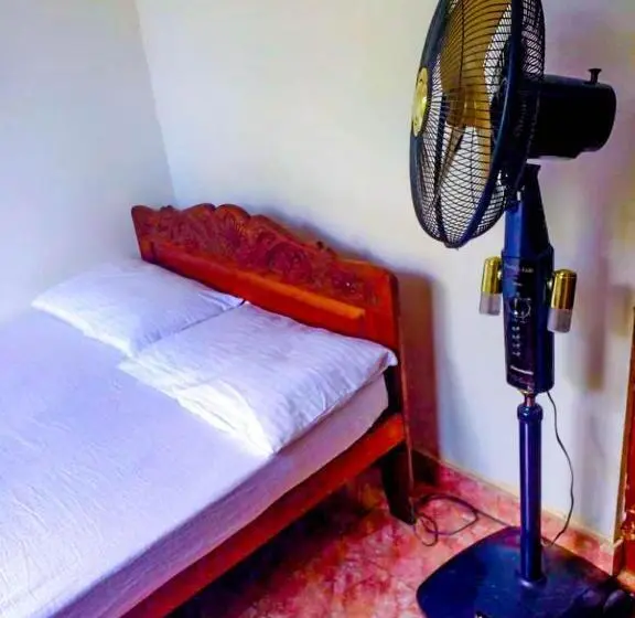 エコノミールーム, Geesh Residence : Rooms In Jaffna