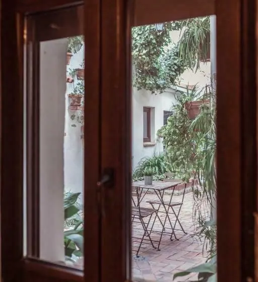 スタンダードルーム, La Casa De Félix