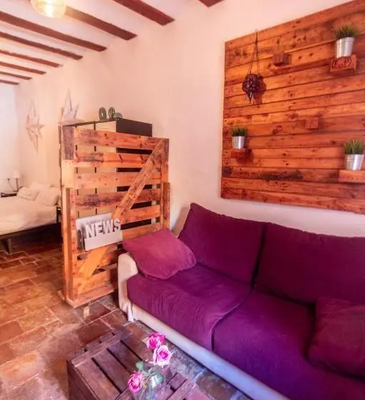スタンダード4人部屋, La Casa De Félix