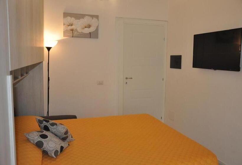 标准间带阳台, Brezza Di Mare Gaeta B&b