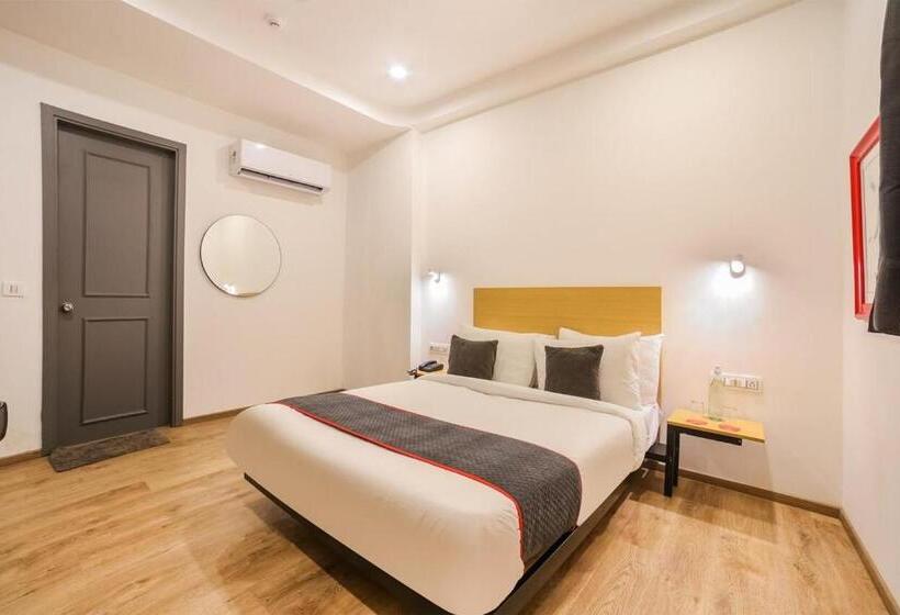 デラックスルーム, Admire Inn Atta Market, Noida Sector 18