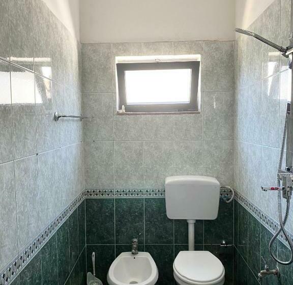 家庭间, Vila M Vera Rooms With Kitchen And Apartments