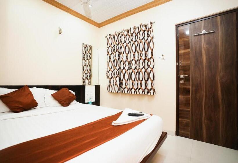 Номер Стандарт, Airport Metro Near Chhatrapati Shivaji International Airport