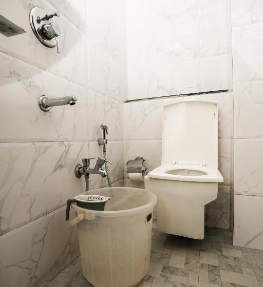 Семейный Номер, Airport Metro Near Chhatrapati Shivaji International Airport