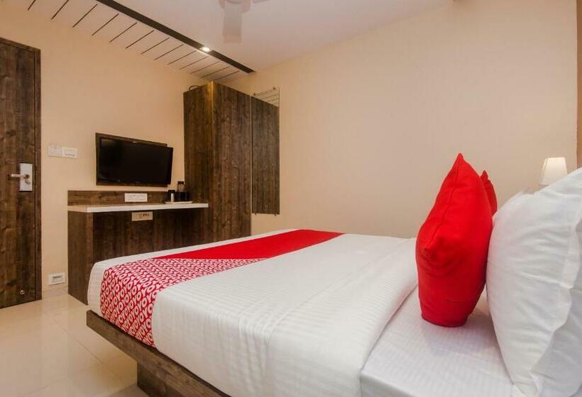 Номер Стандарт, Airport Metro Near Chhatrapati Shivaji International Airport