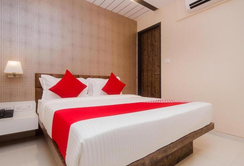 Номер Стандарт, Airport Metro Near Chhatrapati Shivaji International Airport