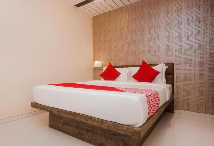 Номер Стандарт, Airport Metro Near Chhatrapati Shivaji International Airport