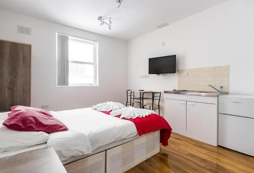 استودیوی استاندارد, City Rooms