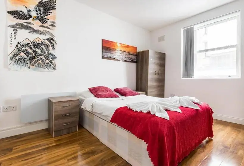 استودیوی استاندارد, City Rooms