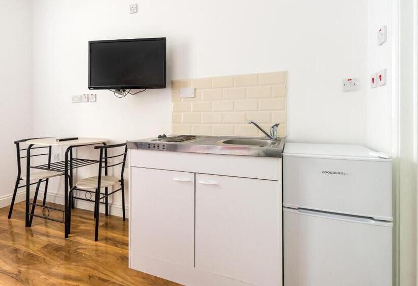 スタンダードスタジオ, City Rooms