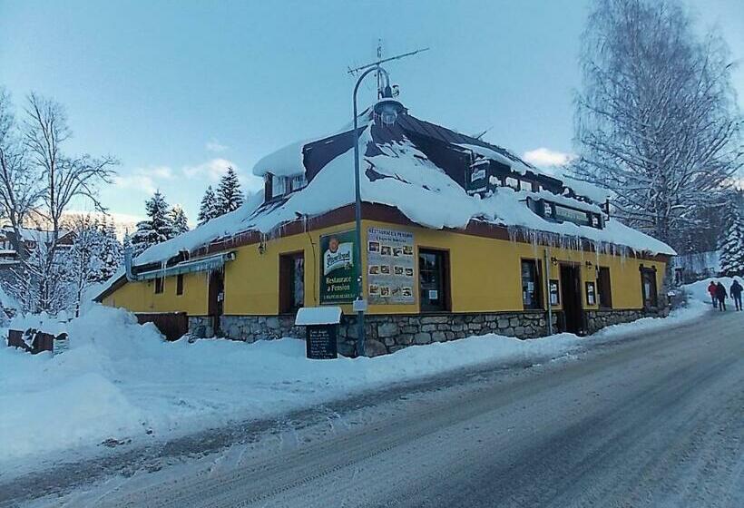 标准三人间, Penzion U Hajneho Bedricha