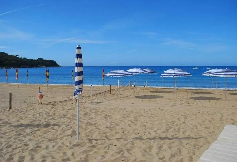 スタンダードバンガロー, Residence Hotel Baia Del Sole