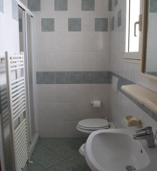 标准三人间, Residence Hotel Baia Del Sole