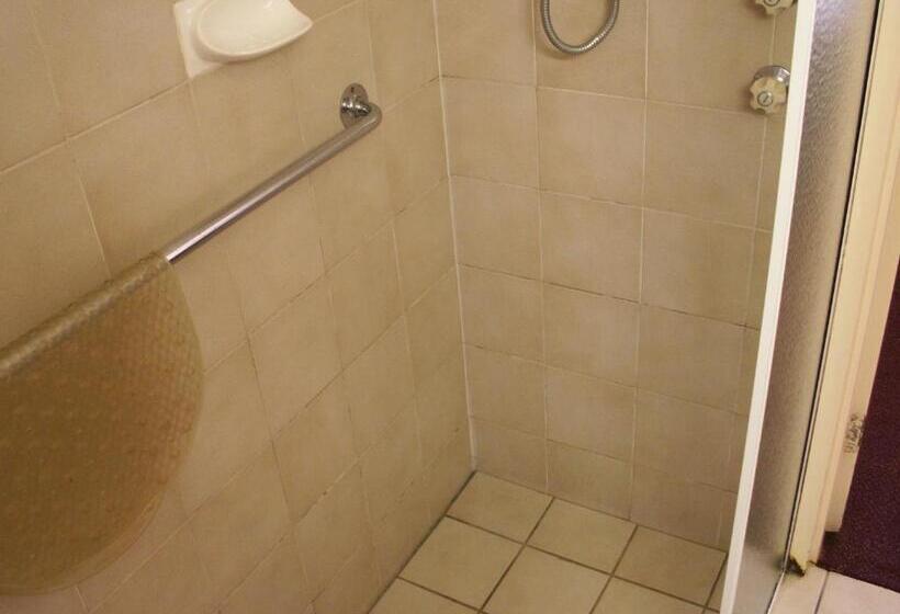 اتاق استاندارد برای معلولان, Cedar Lodge Motel