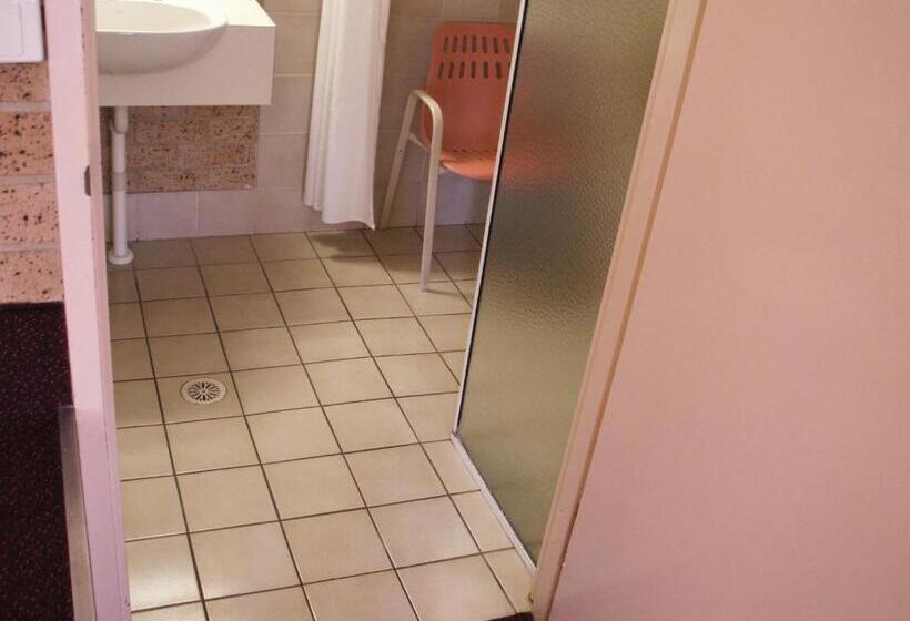 اتاق استاندارد برای معلولان, Cedar Lodge Motel