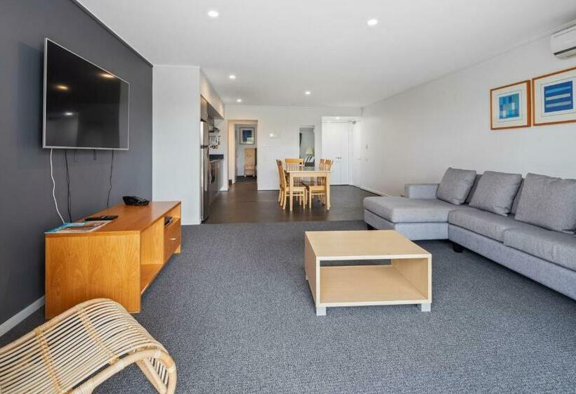 景色の見える一ベッドルームアパートメント, Corrigans Cove