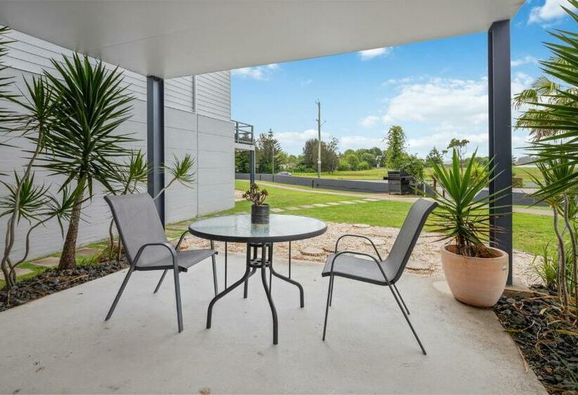 景色の見える一ベッドルームアパートメント, Corrigans Cove