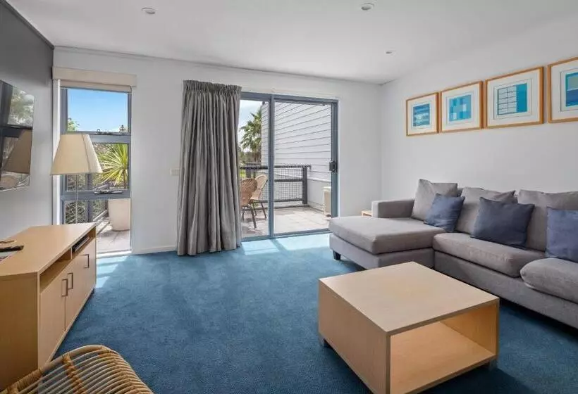 2 Bedroom Apartment Pool View, Corrigans Cove
