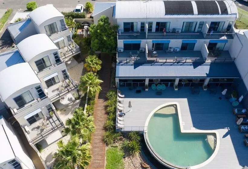 2 Bedroom Apartment Pool View, Corrigans Cove