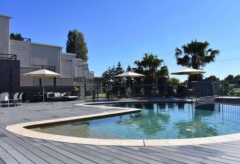 プールの見える1ベッドルームアパートメント, Corrigans Cove