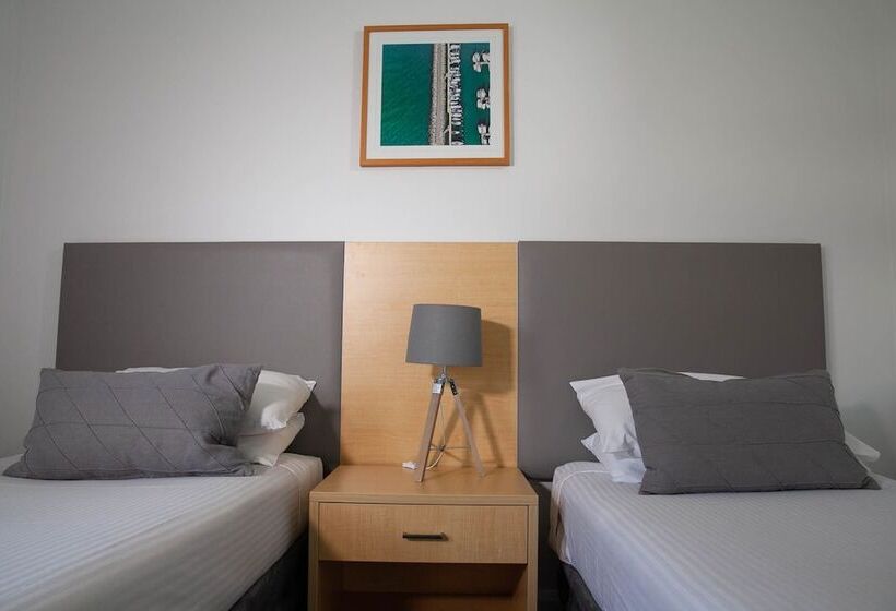 2ベッドルームデラックスアパートメント, Corrigans Cove