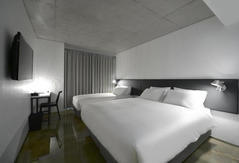 Quarto Familiar, Creto Hotel Myeongdong