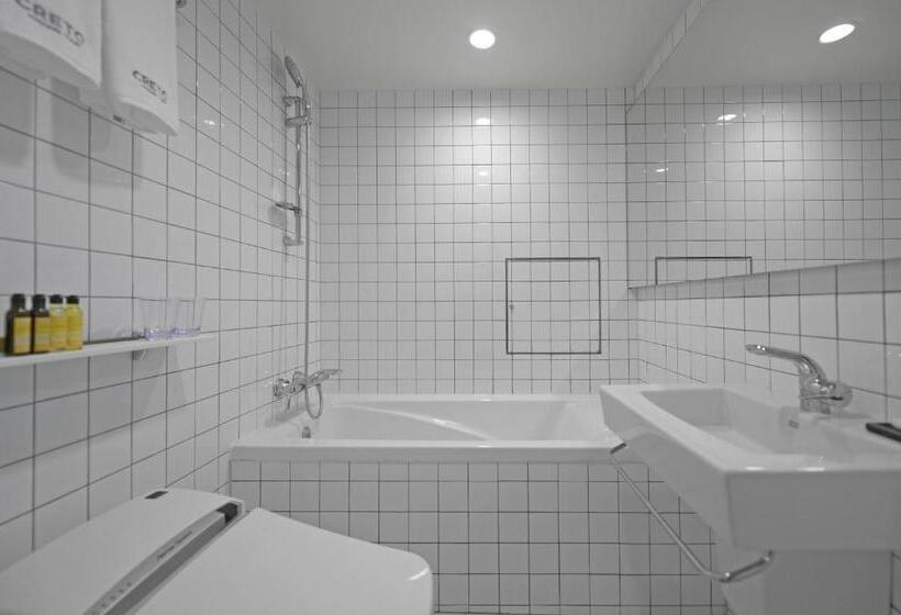 Quarto Triplo Estandar, Creto Hotel Myeongdong