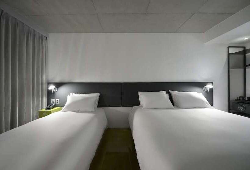Quarto Familiar, Creto Hotel Myeongdong