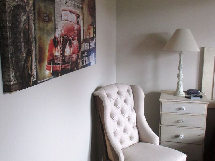 חדר סטנדרט, Fatowl Motel, Bar & Eatery