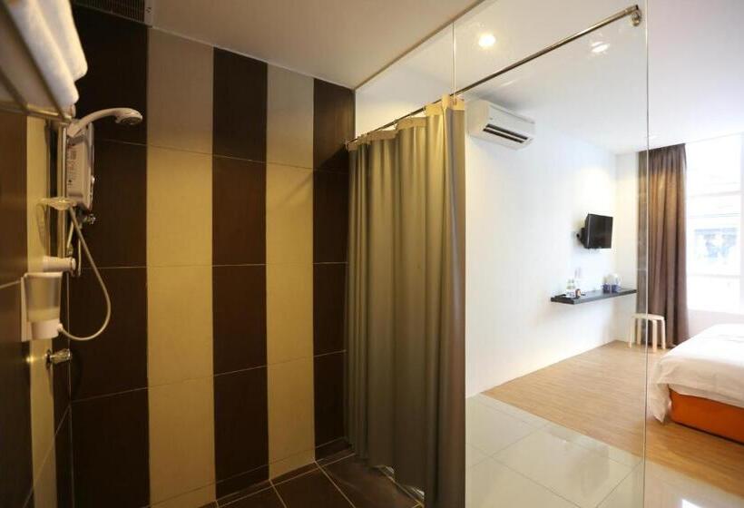 חדר סטנדרט עם מיטת קינג, 1 Hotel Taman Connaught